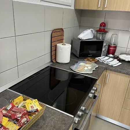 Apartment T&a